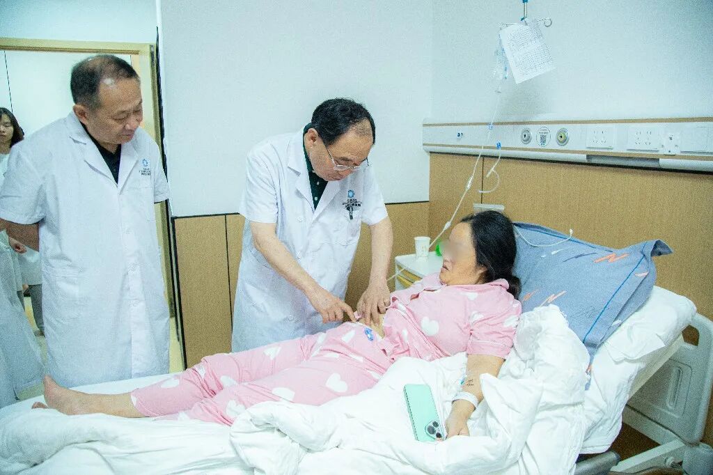 保胆！国之名医刘京山教授再临四川结石病医院，守护患者胆囊健康(图3)
